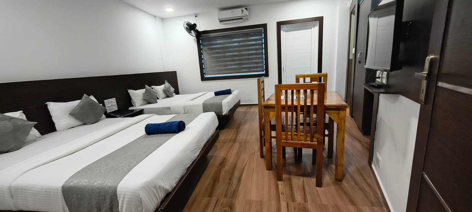 Hotel Premium Showcase Bed Linen - Style 3